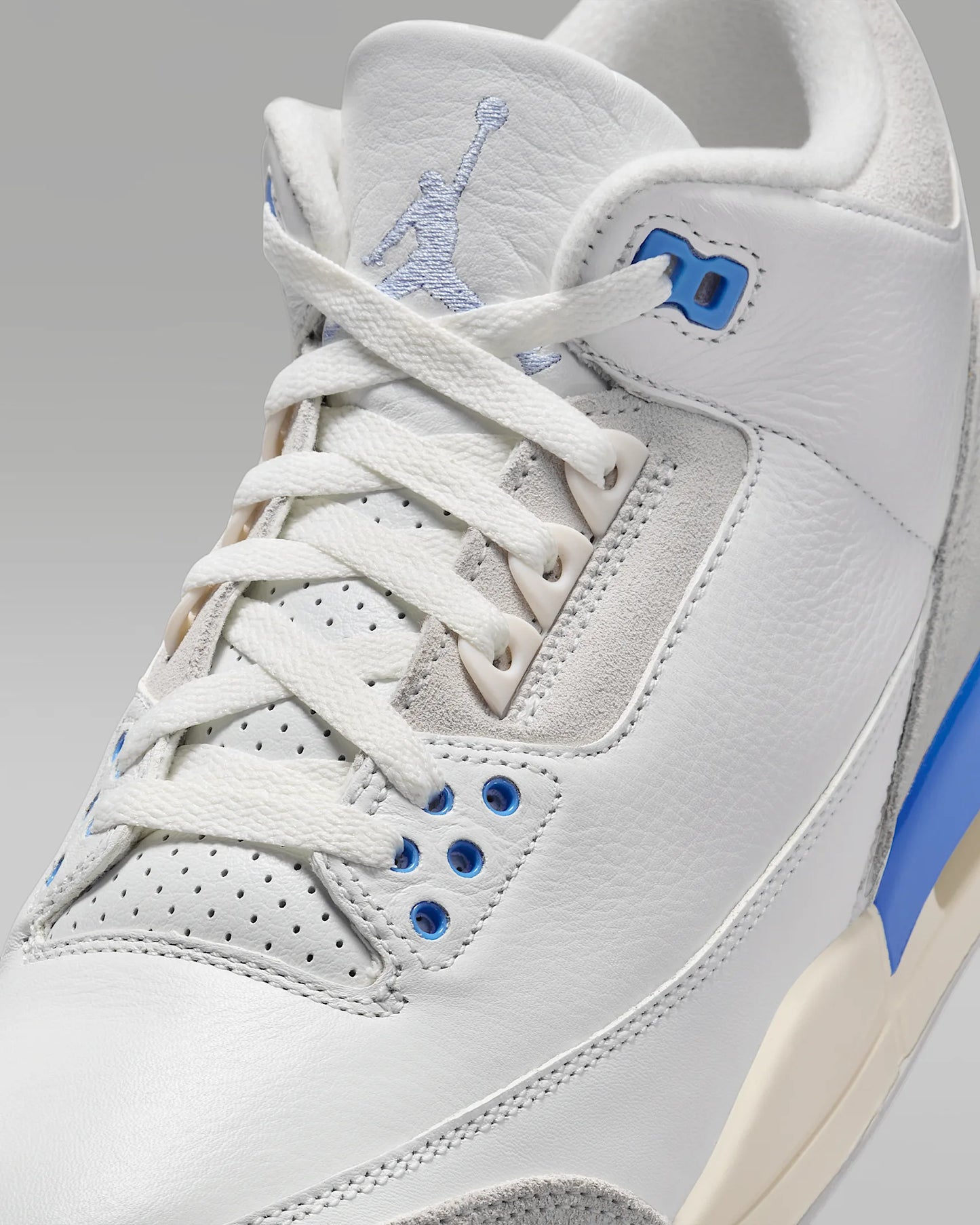 Air Jordan 3 Retro "Lucky Shorts"